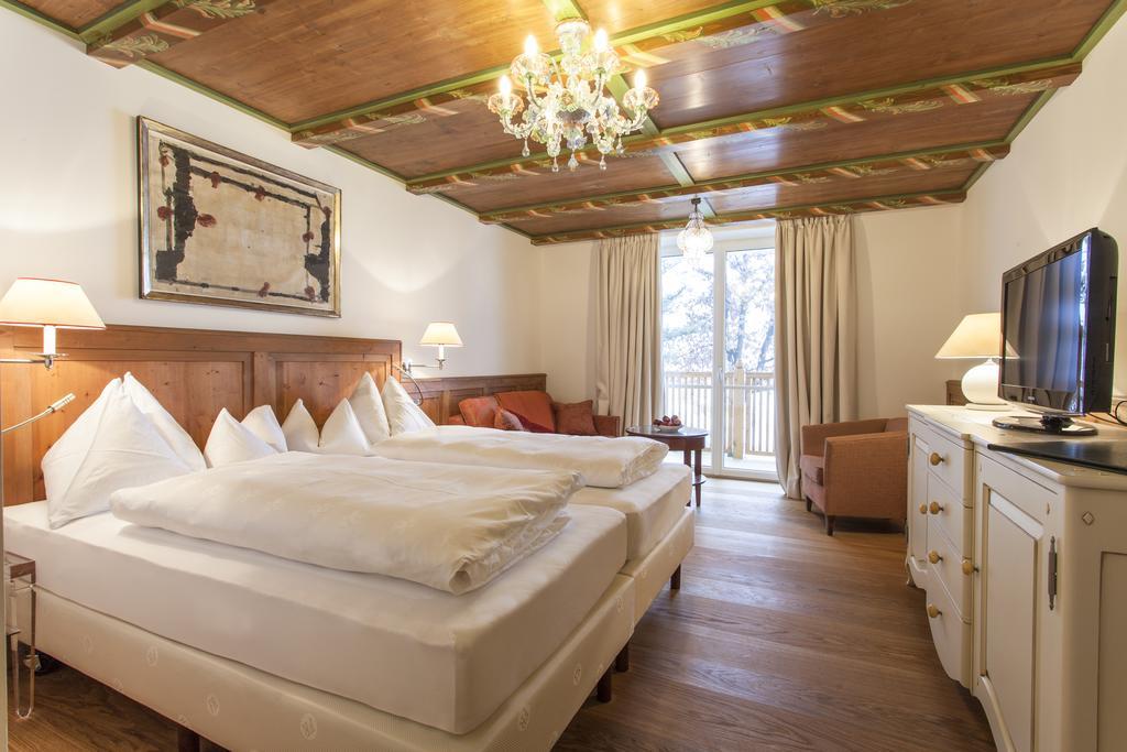 Theresa Wellness-Geniesser-Hotel ツェル・アム・ツィラー 部屋 写真