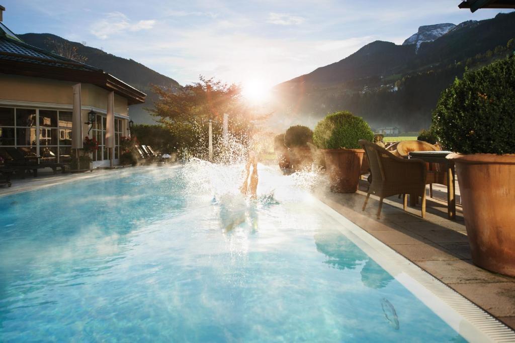 Theresa Wellness-Geniesser-Hotel ツェル・アム・ツィラー エクステリア 写真